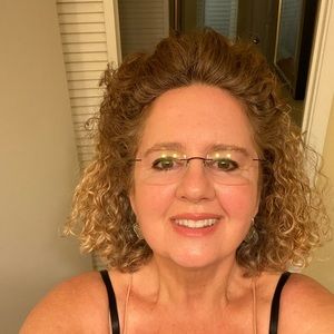 Meet your Posher, Sheila